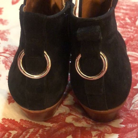 Franco Sarto
Women's Black Sloan Ankle Boot size 9 - Picture 2 of 5